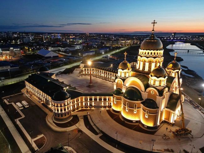 В Салехарде открылся самый большой храм в Арктике