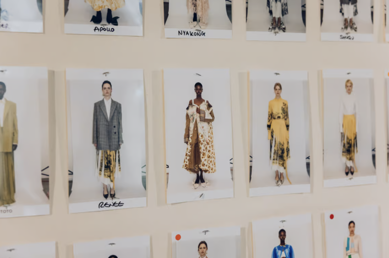 Erdem открыл выставку, посвященную герцогине Деборе Девоншир